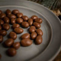 Драже арахис в порошке какао